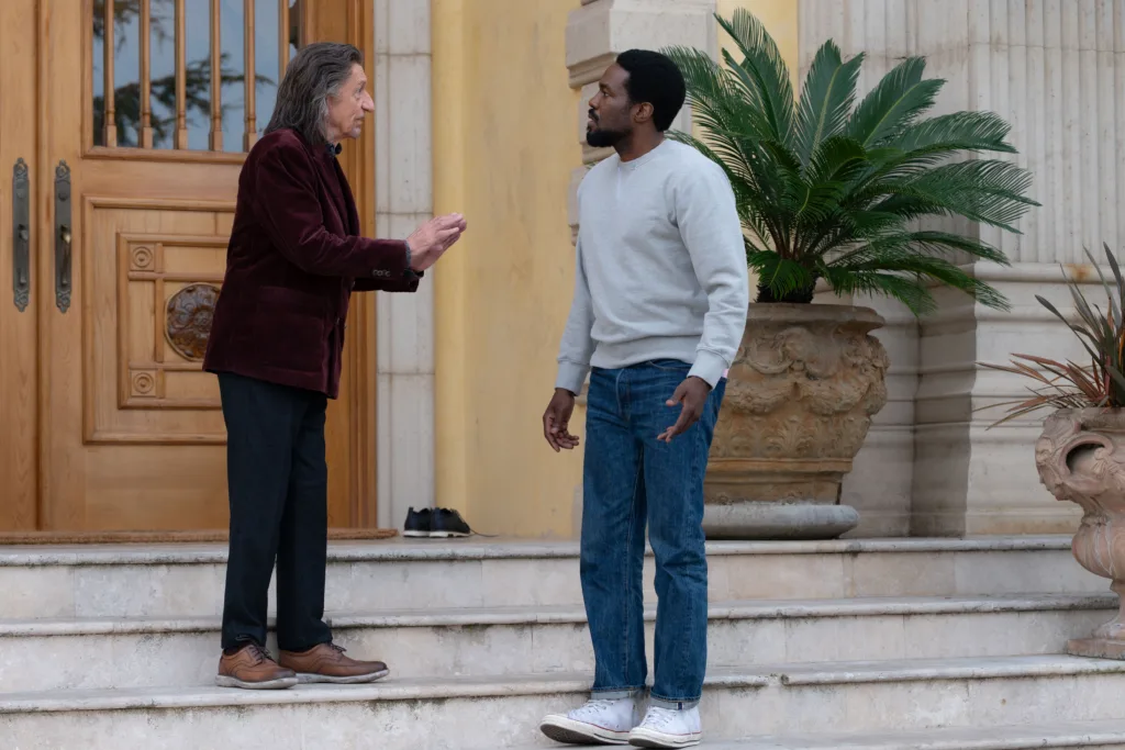 (L-R) Trevor Slattery (Sir Ben Kingsley) and Simon Williams/Wonder Man (Yahya Adbul-Mateen II) in Marvel Television's WONDER MAN, exclusively on Disney+. Photo by Suzanne Tenner. © 2025 MARVEL.