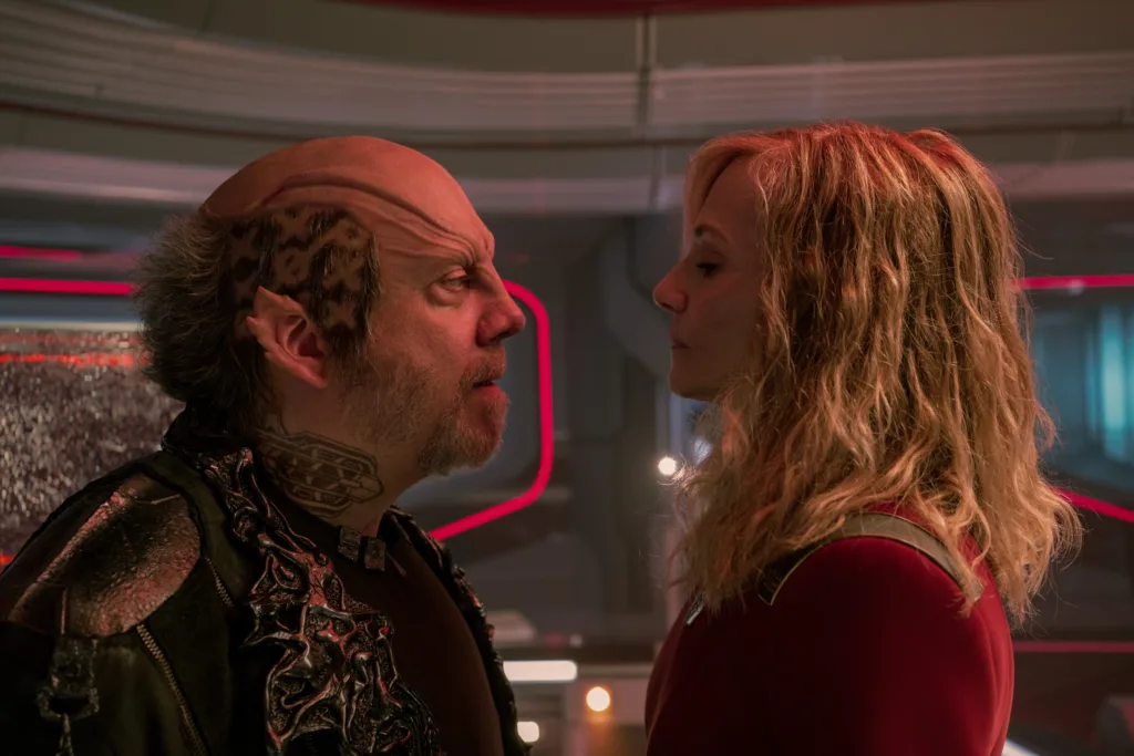 L-R: Paul Giamatti as Nus Braka and Holly Hunter as Chancellor Nahla Ake in season 1 , episode 1 of Star Trek: Starfleet Academy streaming on Paramount+. Photo Credit: Brooke Palmer/Paramount+