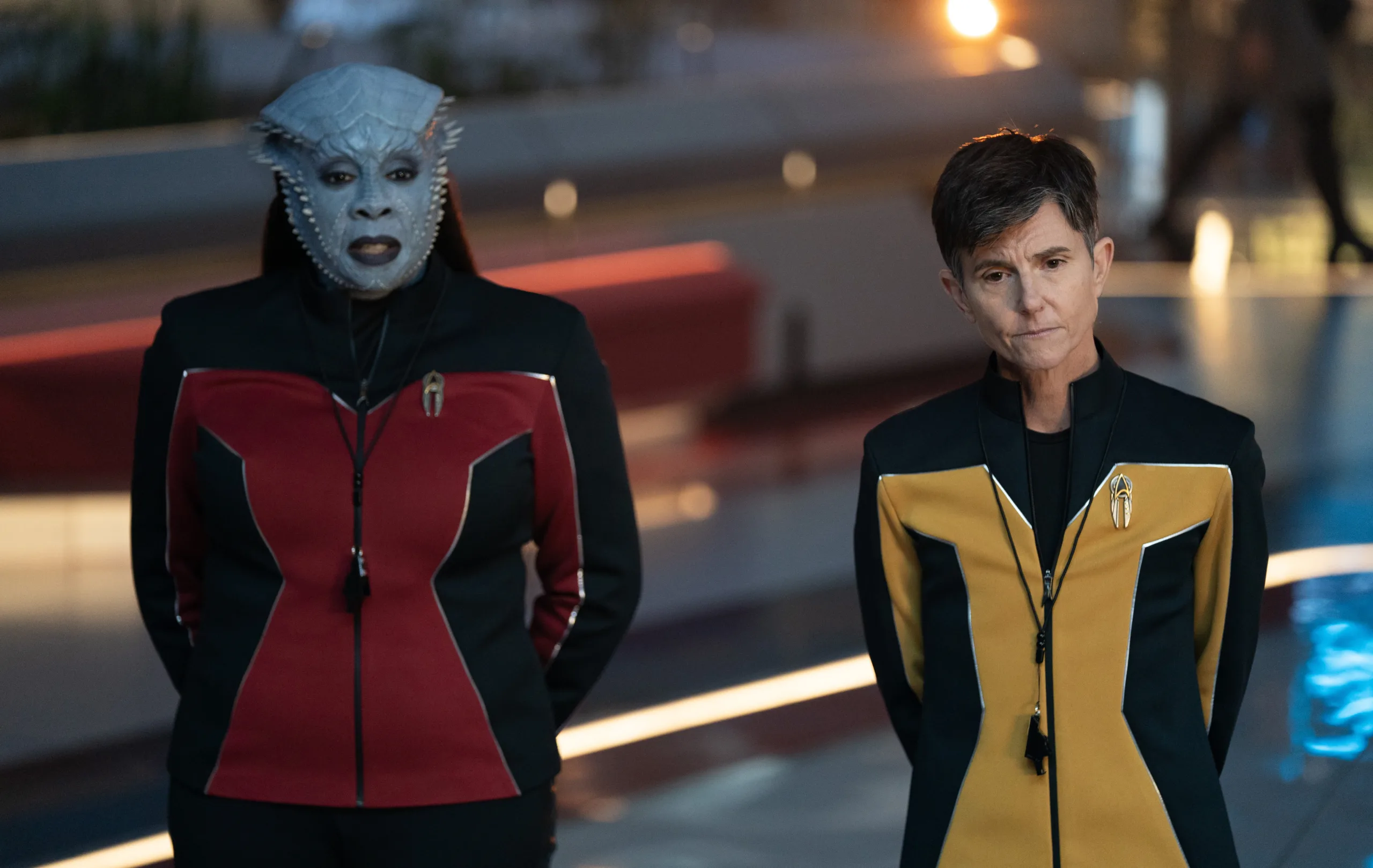 L-R: Gina Yashere as Lura Throk and Tig Notaro as Jett Reno in season 1 , episode 3 of Star Trek: Starfleet Academy streaming on Paramount+. Photo Credit: John Medland/Paramount+