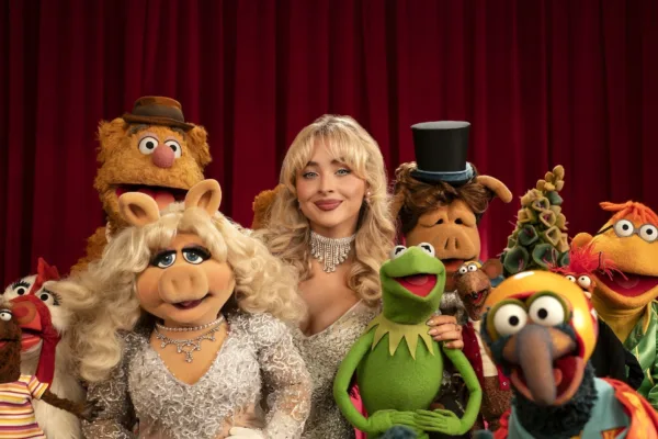 THE MUPPET SHOW - Disney’s “The Muppet Show” stars Sabrina Carpenter and the original Muppet cast. (Disney/Mitch Haaseth)