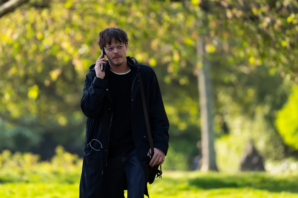 Charlie Heaton as James Dycker on Industry Season 4 Episode 4